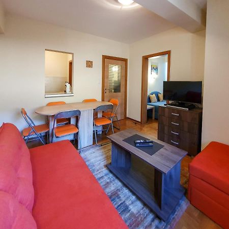 Apartman Cvejic - Suncani Apartmani เบรอเซเช ภายนอก รูปภาพ
