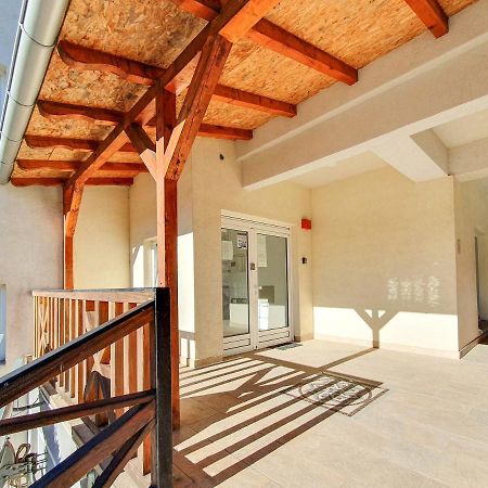 Apartman Cvejic - Suncani Apartmani เบรอเซเช ภายนอก รูปภาพ