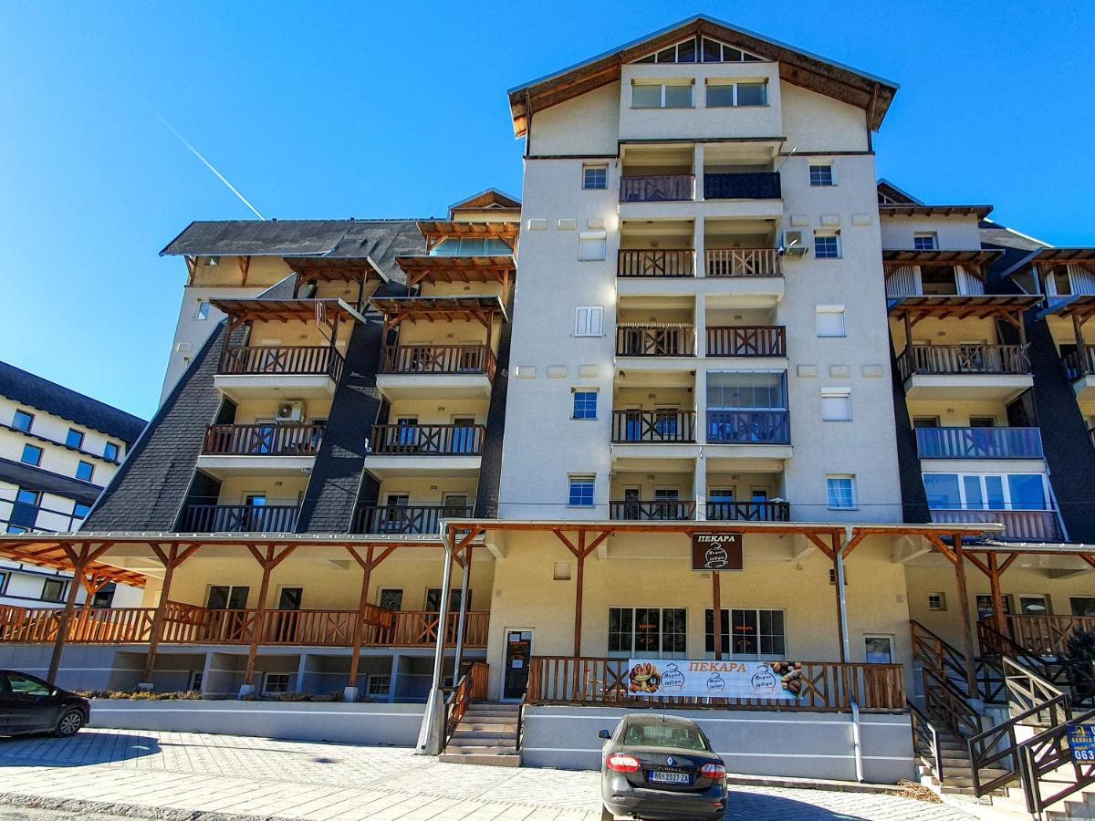Apartman Cvejic - Suncani Apartmani เบรอเซเช ภายนอก รูปภาพ