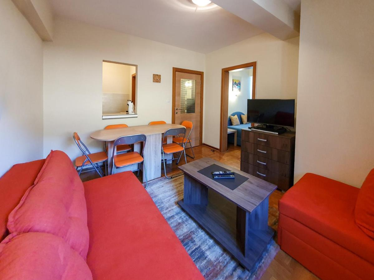 Apartman Cvejic - Suncani Apartmani เบรอเซเช ภายนอก รูปภาพ