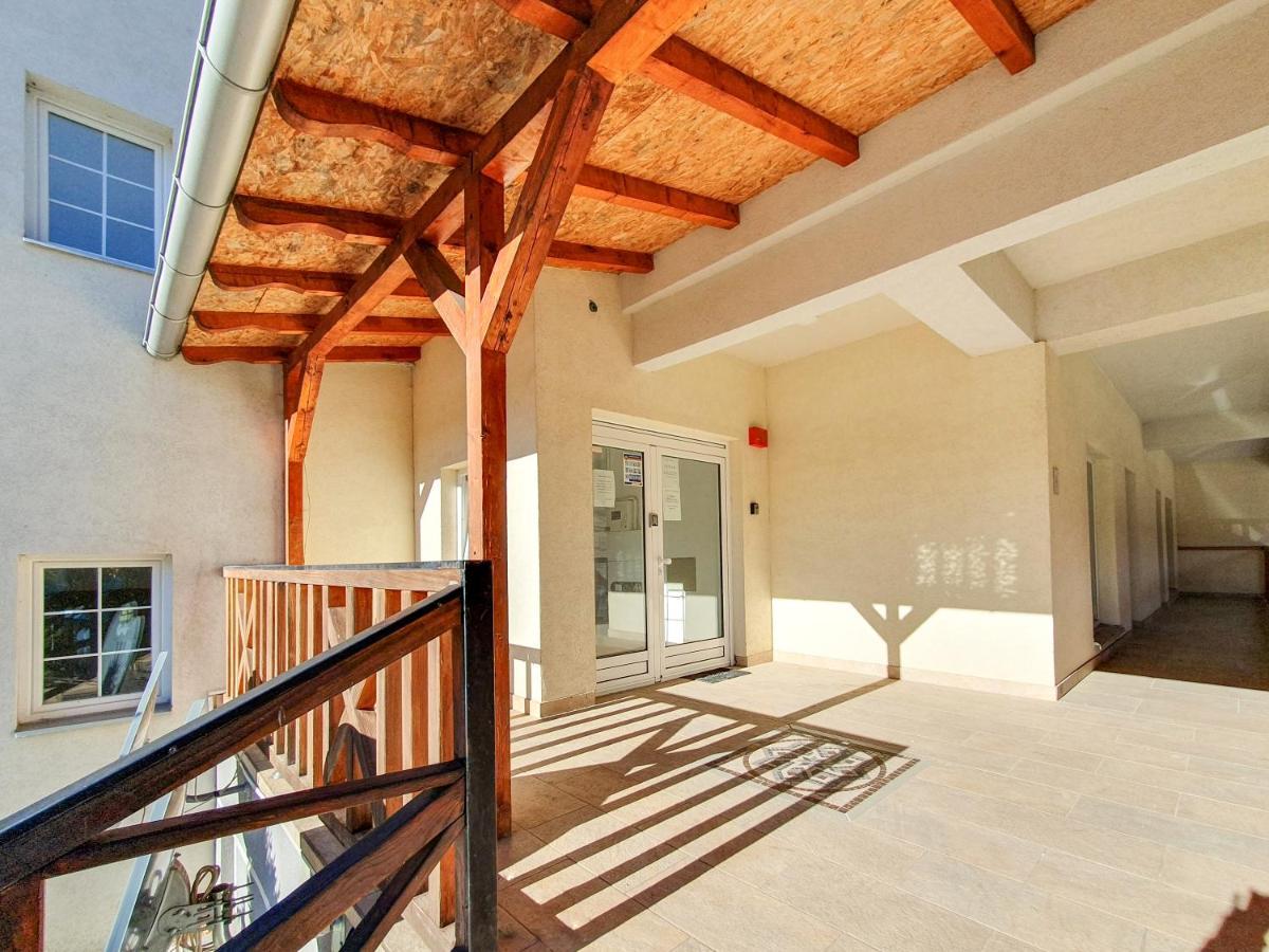 Apartman Cvejic - Suncani Apartmani เบรอเซเช ภายนอก รูปภาพ