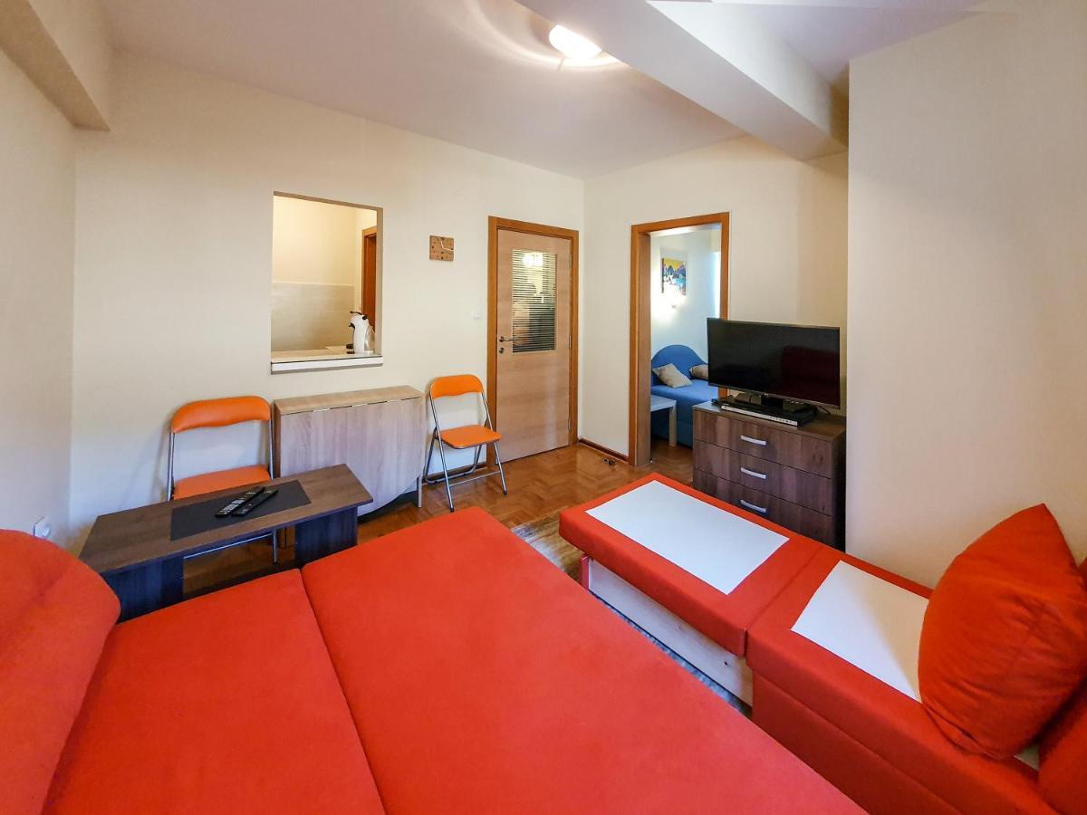 Apartman Cvejic - Suncani Apartmani เบรอเซเช ภายนอก รูปภาพ